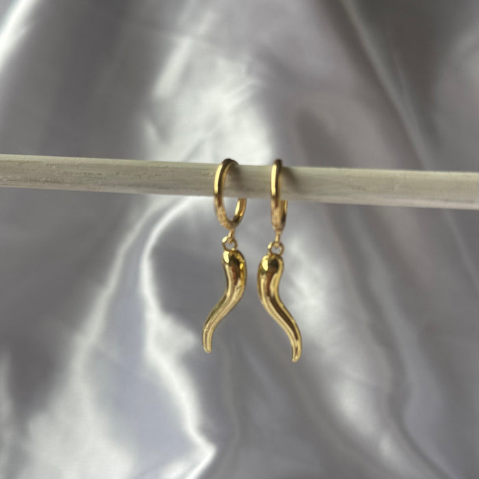 Chilli 🌶️ Cornicello | Sleeper Earrings in Gold and Silver