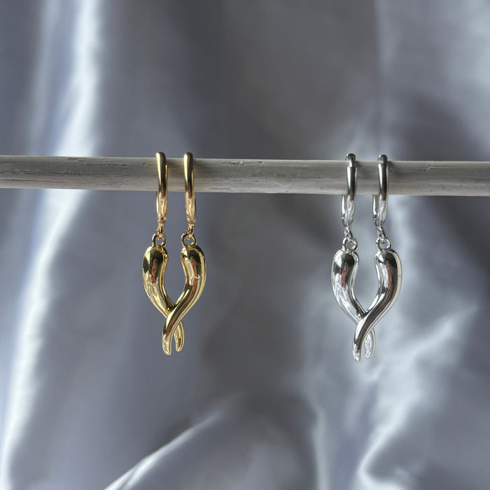 Chilli 🌶️ Cornicello | Sleeper Earrings in Gold and Silver